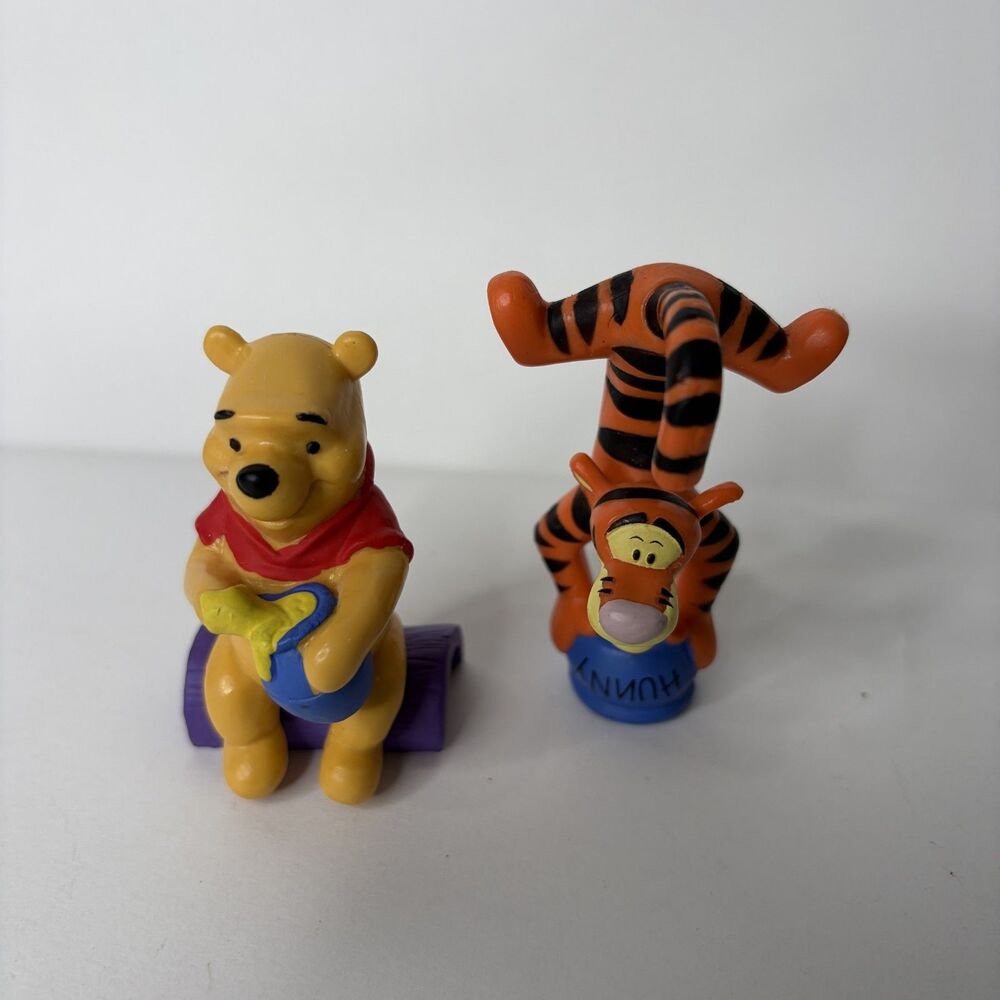 Disney Decopac Cake Topper Winnie The Pooh Tigger Eating Honey Set of 2 - Picture 5 of 6